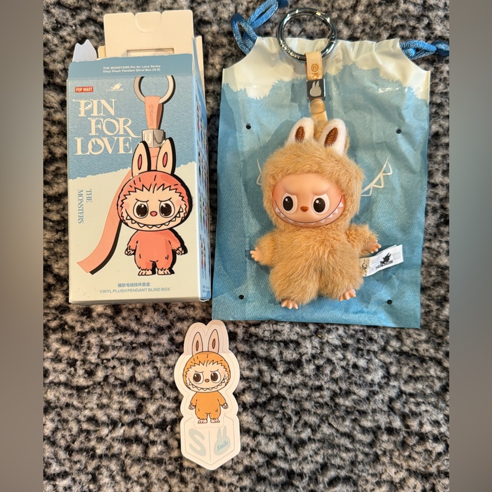 POP MART Pin for Love S for Smile Labubu Plush Plushie Strap Keychain Doll!